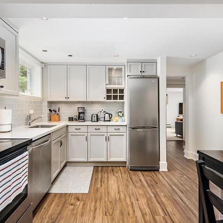 Gorgeous 4 Bedroom Garden Level Suite At Vancouver West & Ubc Eksteriør bilde
